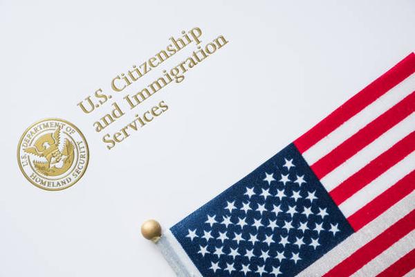 The Role of an Immigration Attorney in Navigating Complex Visa Applications