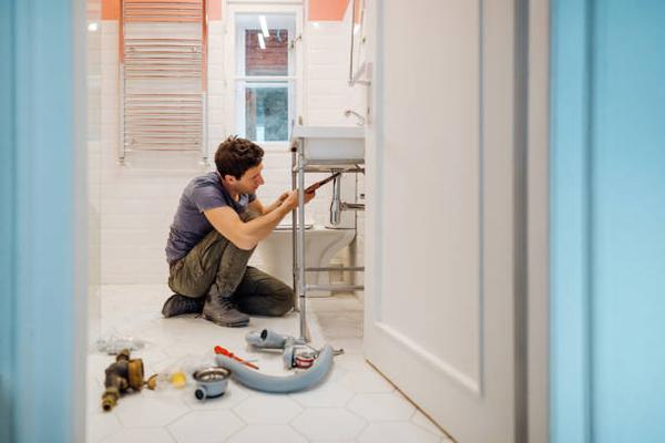 Navigating Common Plumbing Issues: What You Need to Know